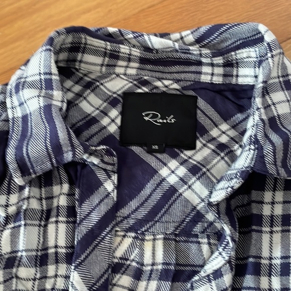 Rails. Navy and white checked button down shirt. XS. - Picture 2 of 3